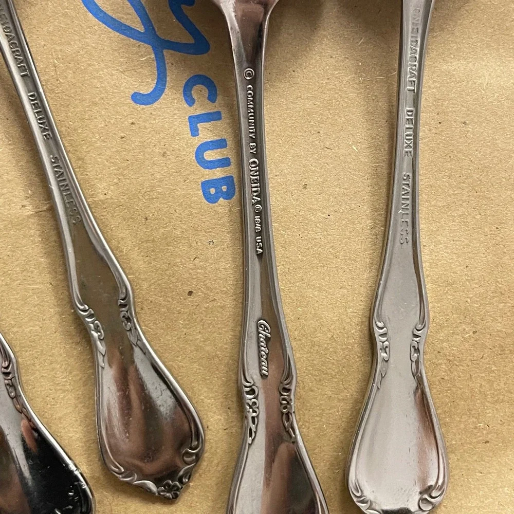 Oneida Deluxel Flatware Set 57 Piece Vintage Stainless Steel Set